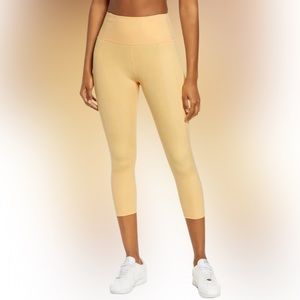 Girlfriend Collective High Rise Compressive Capri Leggings Sunburst